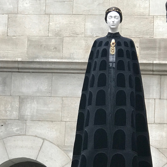 Meet your Posher, Christine - Picture 4 of 8